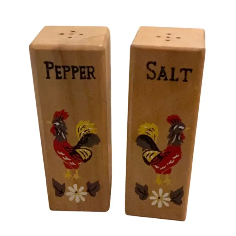 Vintage Wooden Rooster Salt And Pepper Shakers 3 3/4” X 1 5 /16”
