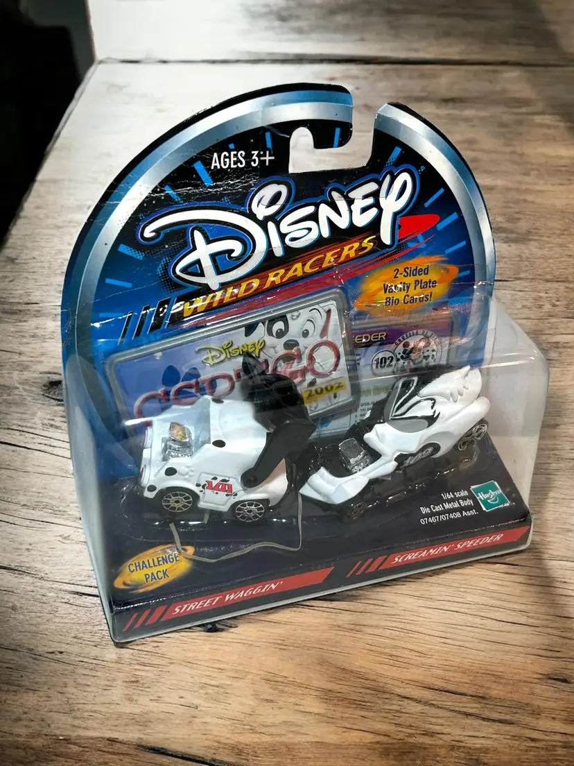Disney Wild Racers Street Waggin' Screamin' Speeder 1:64 Hasbro Diecast Cars 2002