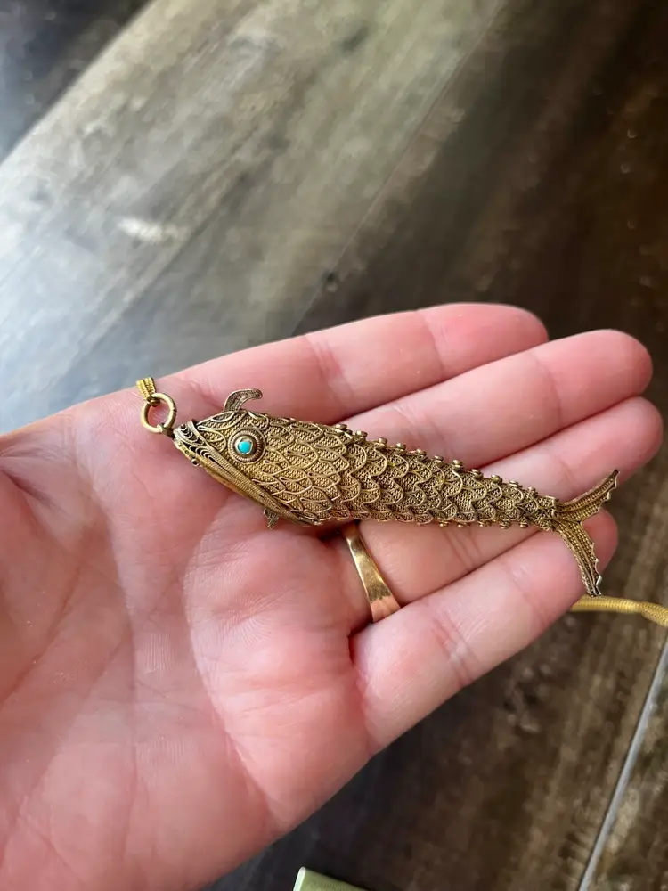 Vintage Silver Articulated Fish Pendant Necklace