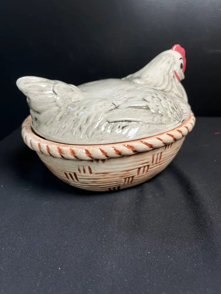 Ceramic Hen on a Nest-(MP)-READ