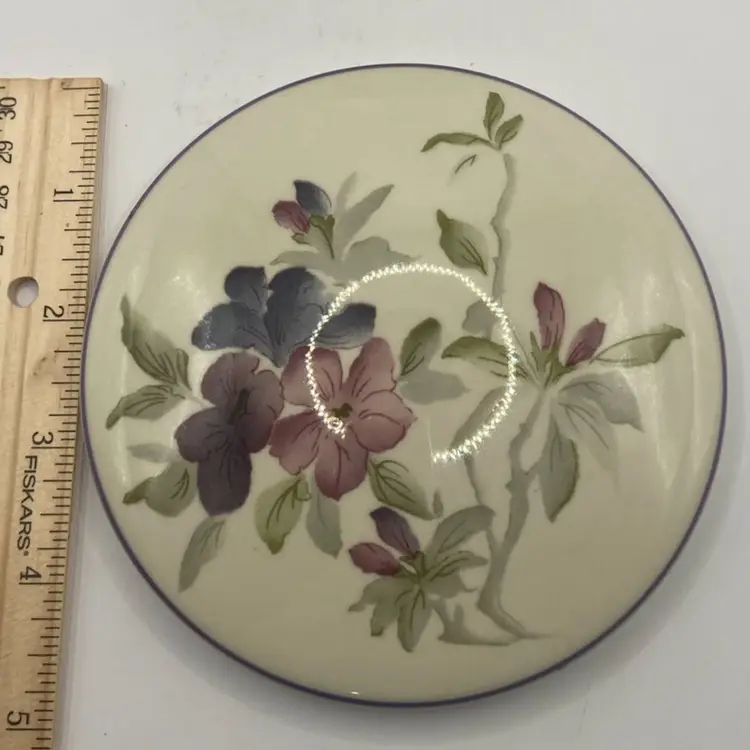 Vtg Hankook China Porcelain Lidded Dish/Trinket; Lavender Florals, 4 1/4” Diameter