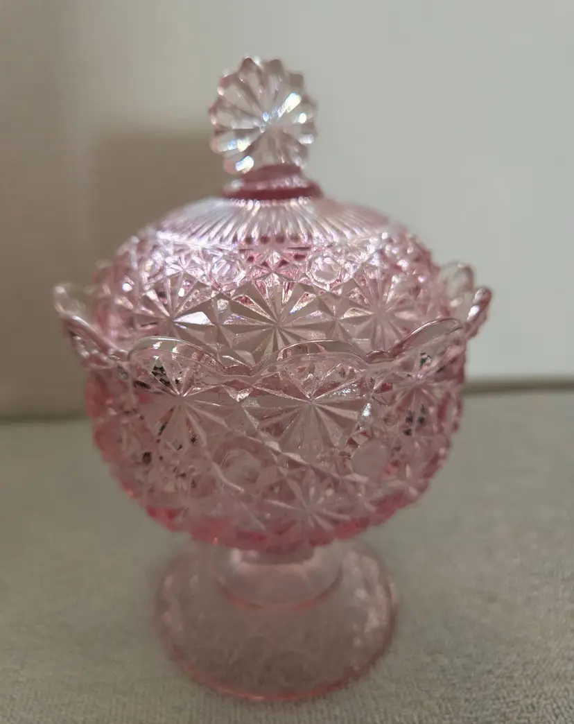 Vintage L G Wright Pink Daisy's And Button Depression Glass Candy Dish Or Footed Compote Dish With Lid