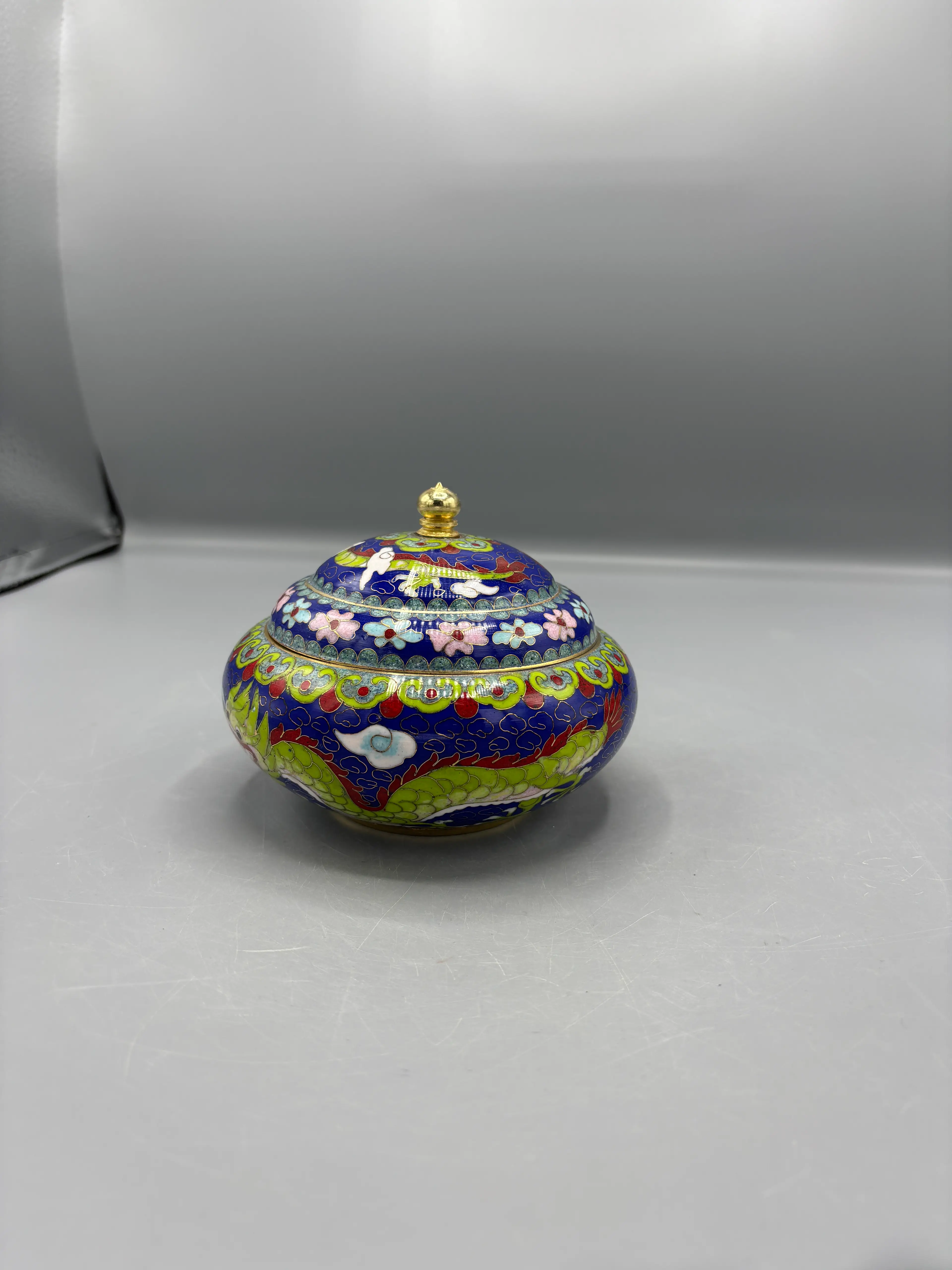 Image 2 of 6