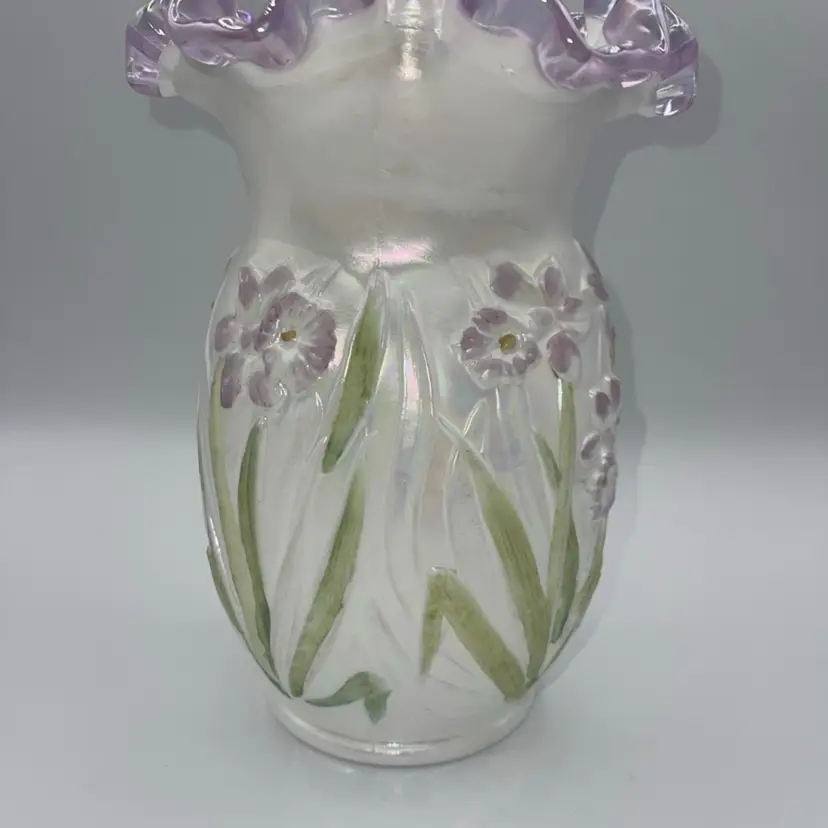Fenton Opalescent Easter Daffodil Vase Lilac Purple M Olmstead 8.5”