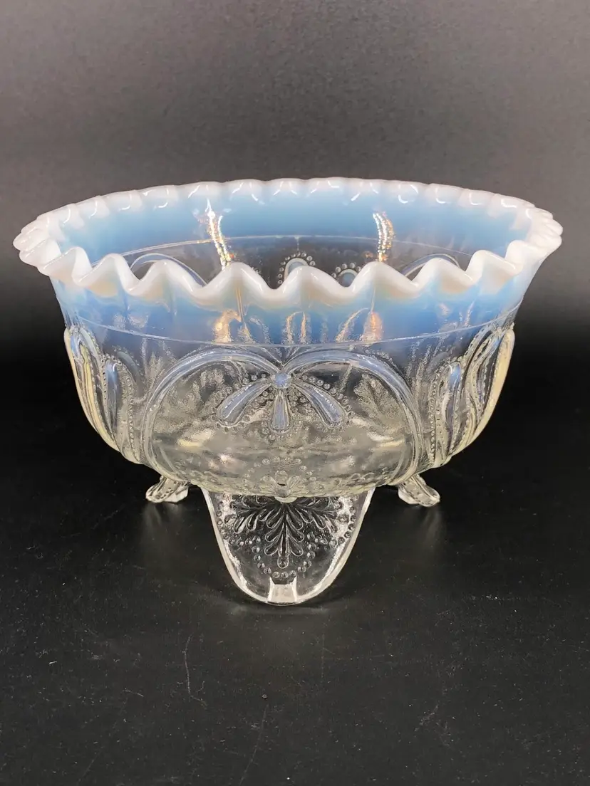 Vintage Northwood White Opalescent Ruffled Glass 3 Footed Candy Dish Bowl