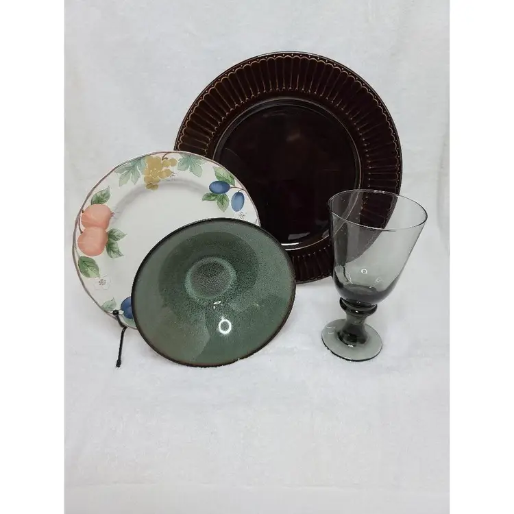 Mis~Match - Fruity 4 pc place setting