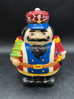 Gibson Everyday 2011 Holiday Nutcracker Ceramic Cookie Jar 8"