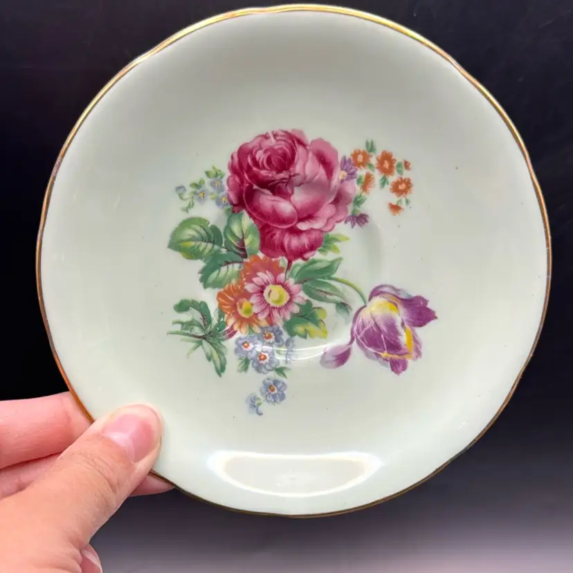 Vintage Paragon Mint Green Fine Bone China Saucer HM the Queen Mary Flowers 5.5”