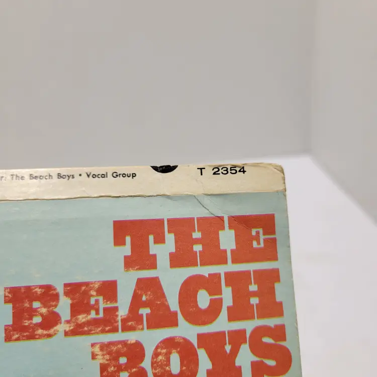 Vtg Collectible The Beach Boys Summer Days  Vinyl Record. Not tested.