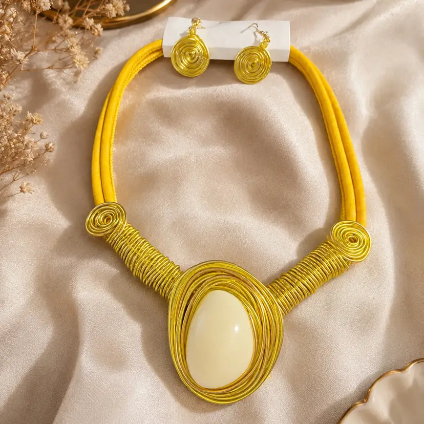 Bold Boutique Artisan Statement Necklace & Earrings Set – Handmade Gold Wire Jewelry