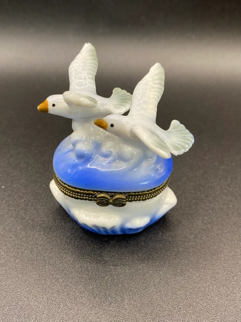 Vintage Herco Porcelain Seagulls Trinket Box