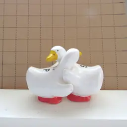 Hugging Geese Salt and Pepper Shaker Set