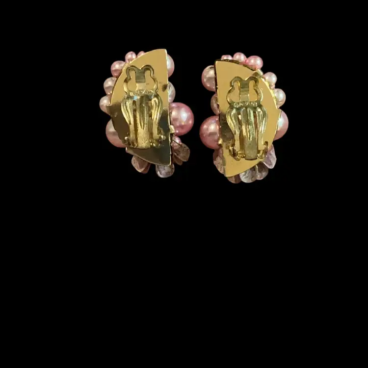 Vintage Goldtone Japan Pink  & Cream Faux  Pearls With Floral Flower Clip On Earrings. Ear Climbers