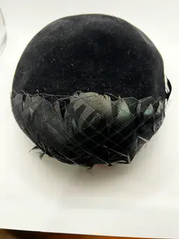 Vintage Designed By Phyllis New York Black Feather Hat Body Made In Italy