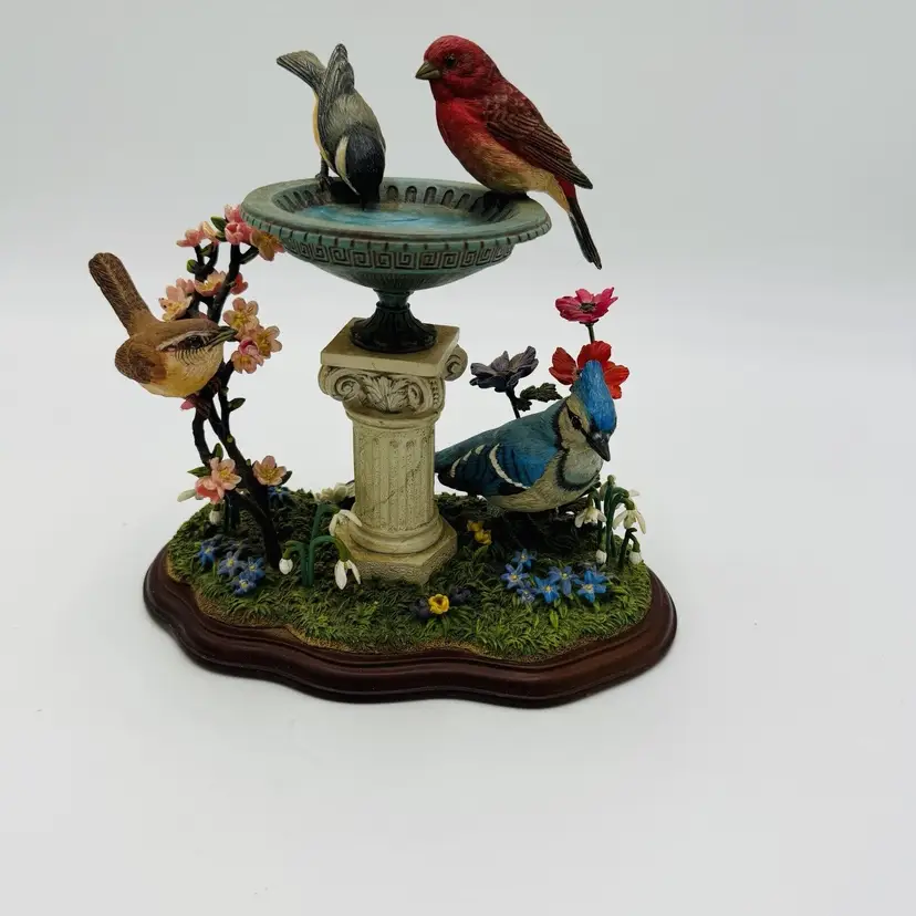 The Danbury Mint Springtime Beauties Bob Guge Bird and Bath Figurine 7in