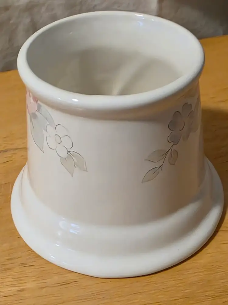 Vintage Pfaltzgraff Floral Ceramic Sugar Bowl Bottom