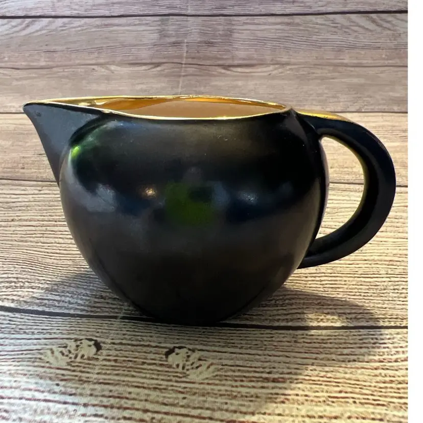 Vtg VILLEROY & BOCH Creamer Onyx Black Gold Trim Made in Luxembourg 4.5x2.75β