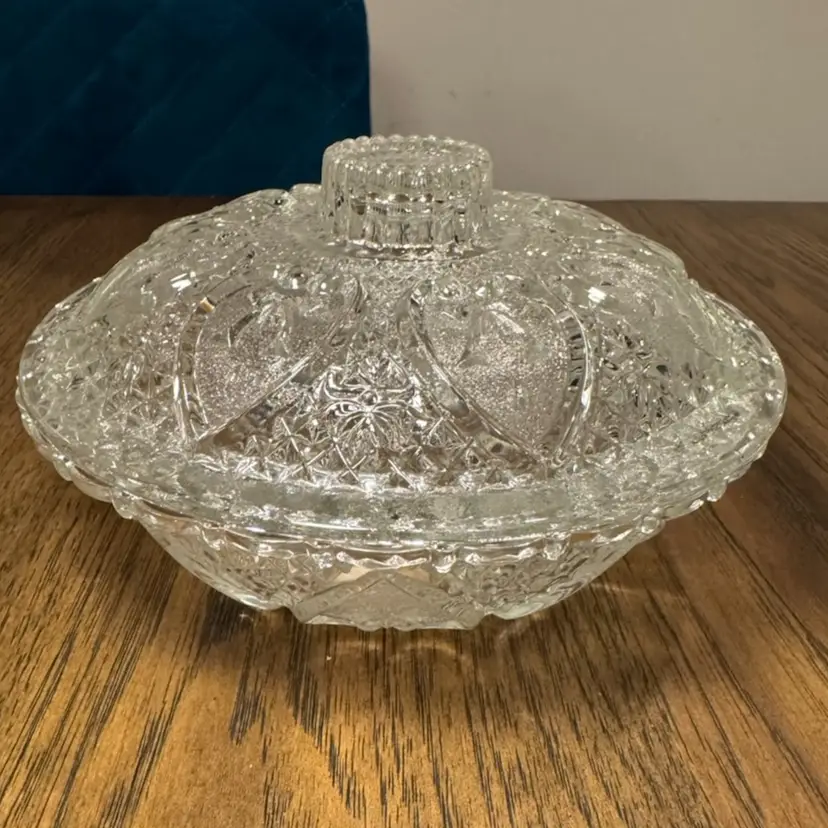 #06 Vintage KIG Malyasia Clear Glass Candy Dish With 7” Lid Heart Rose Fleur de Lis