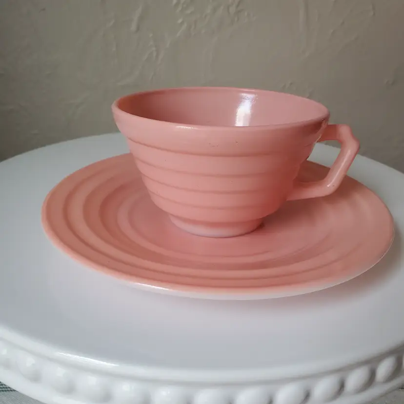 Hazel Atlas Moderntone Platonite Pink Coffee Cup and Saucer