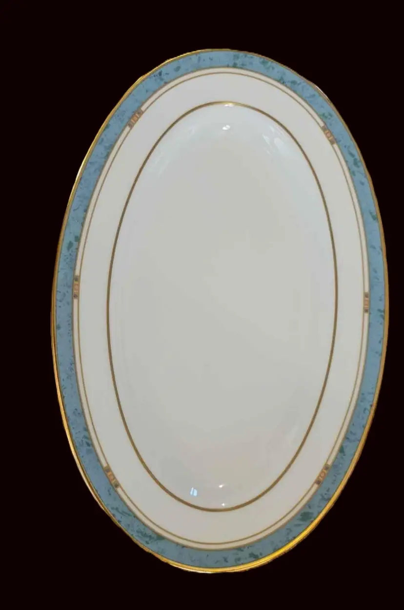 Pfaltzgraff oval dish in Patina pattern 8.5" bone china