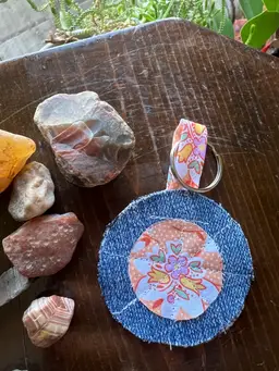 Peachey and flowers, denim keychain