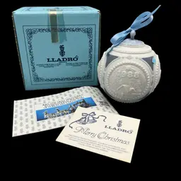 Lladro 1988 Bola Navidad Porcelain Christmas Ornament Ball Blue & White #1603