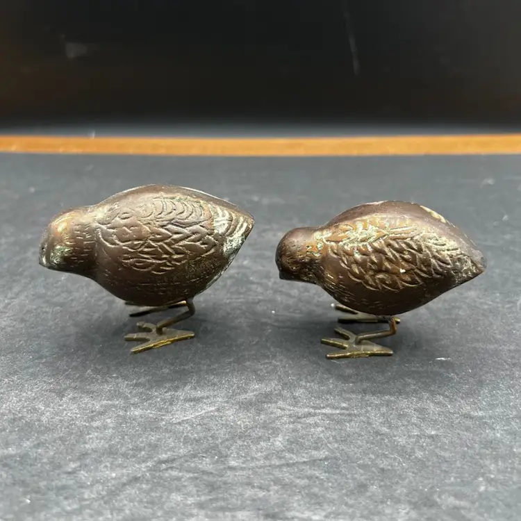 #639B Adorable Pair Of Solid Brass Birds/Chicks