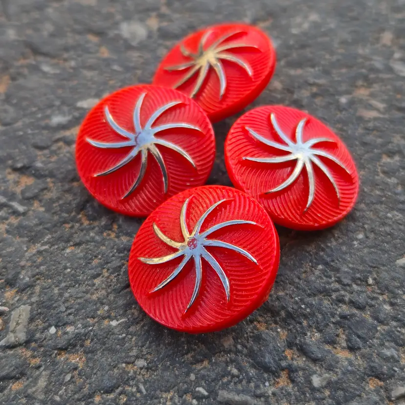 Buttons Silver Swirl Red Plastic Set of 4 Mid-Century Modern Vortex Design ⅞" Diameter Vintage
