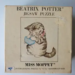 Beatrix Potter 36 piece Mini Jigsaw Puzzle "Miss Moppet" Cat - 1976 - vintage