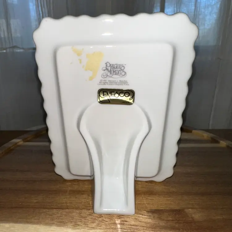 Niki-Vintage Precious Moments "Love One Another"