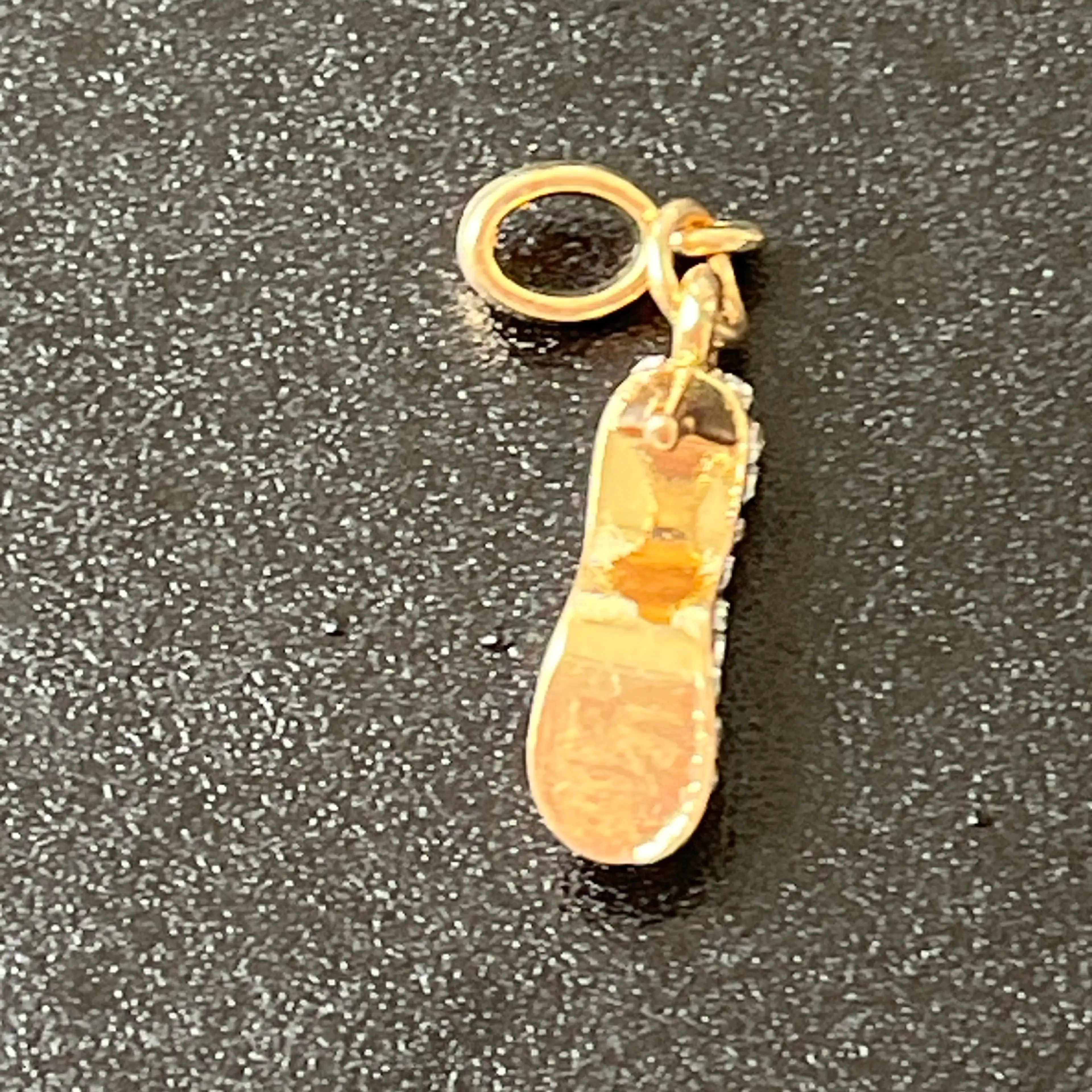 Image 3 of 3