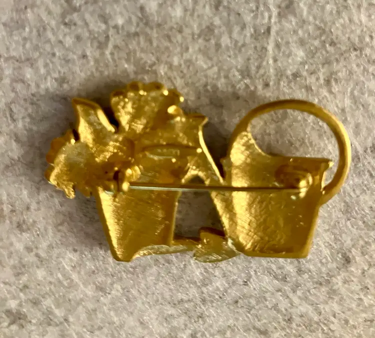 Vintage 1980’s Avon Gardners Brooch
