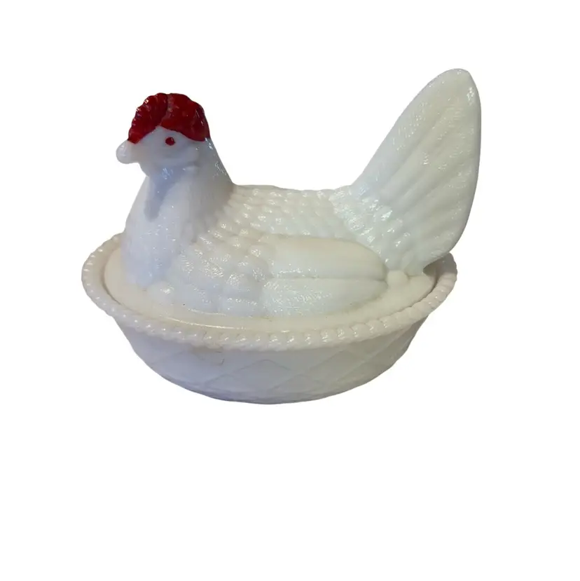 Westmoreland Vintage Milk Glass Hen On Nest - 6”