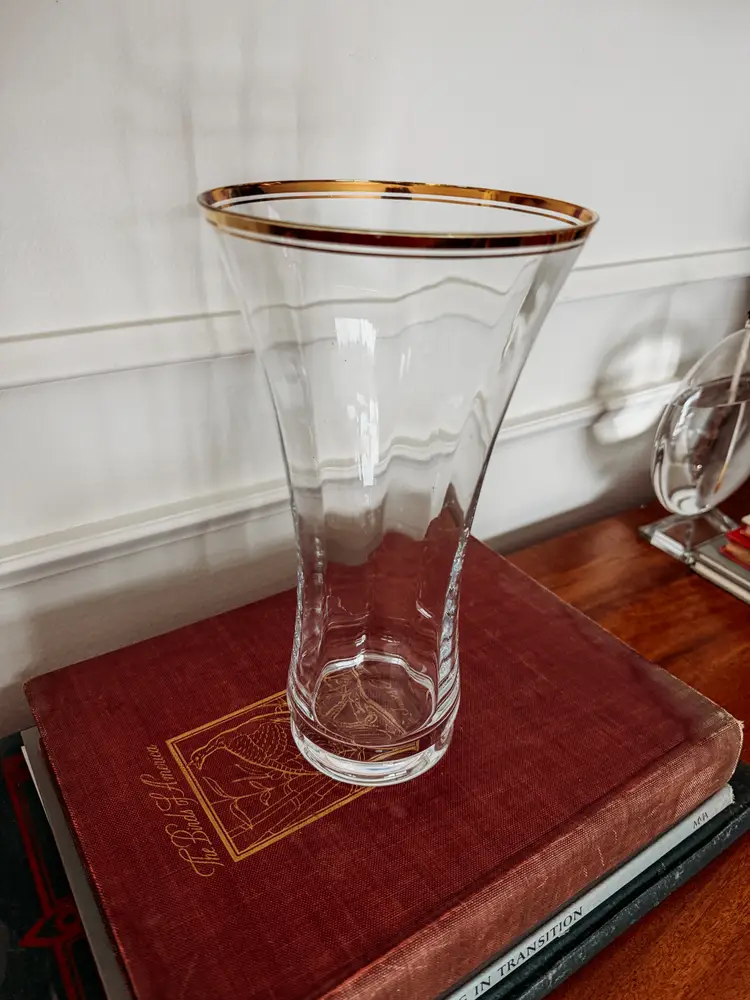 Mikasa Jamestown Collection clear crystal vase with a gold rim