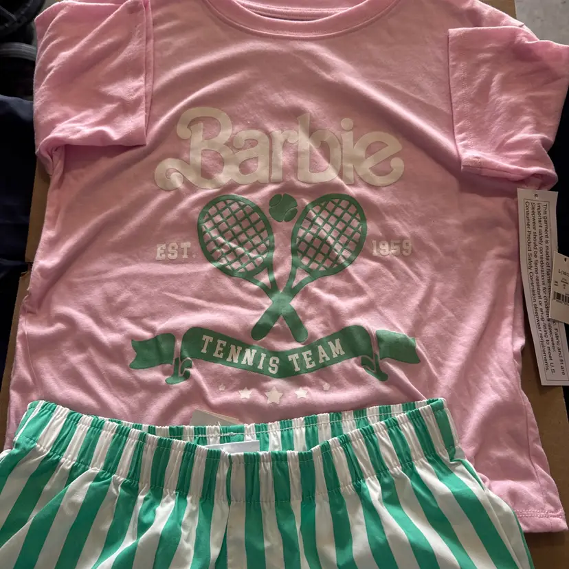 Girls Large 10/12 Barbie Shirt and Shorts 2 (pc)