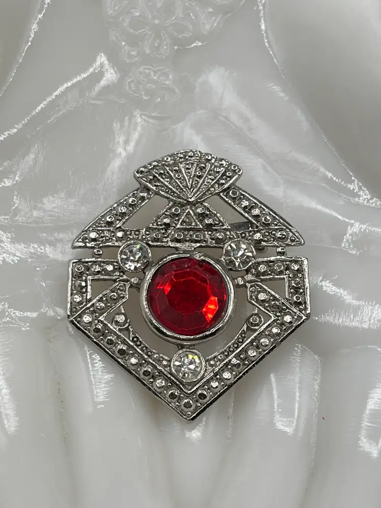 Vintage Silver Tone Metal Clear & Ruby Red Art Deco Revival Faceted Rhinestone Brooch 1.75”