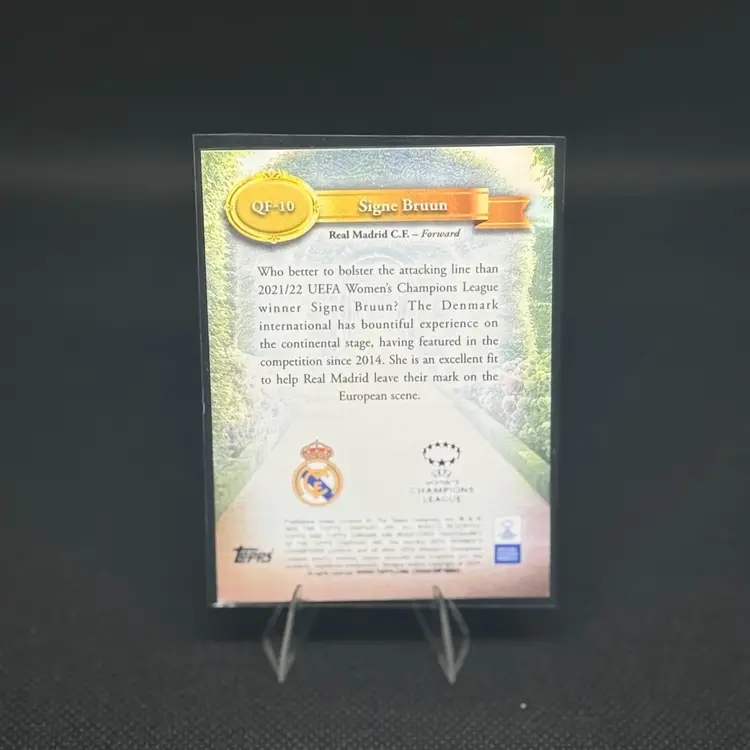 2024-25 Topps Chrome Signe Bruun Queens of Football Blue Refractor /150