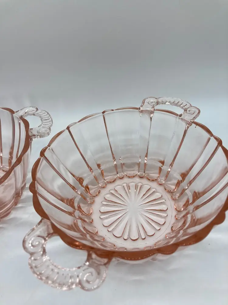 VTG Anchor Hocking Old Cafe Pink Depression Glass 5 1/2" Bowl 2 Open Handles