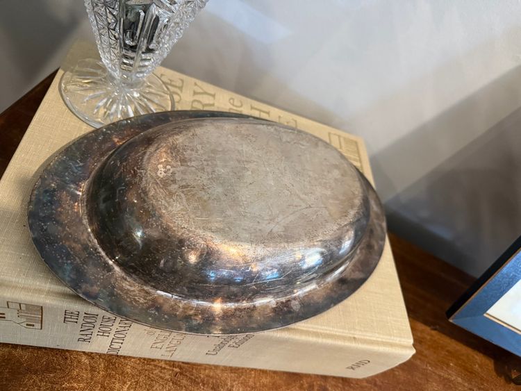 Silver Plated Tarnished Oneida Oval Bowl