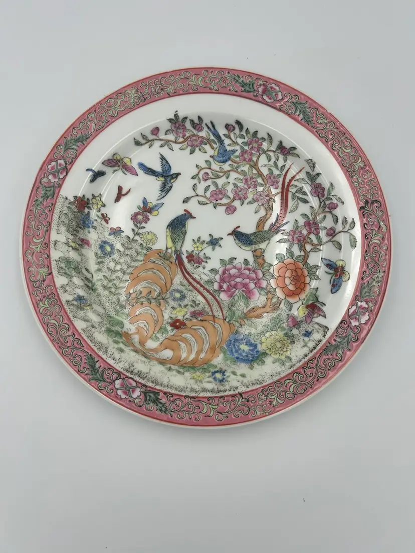 Decorative Chinese Porcelain Macau 50’s Famille Rose Plate