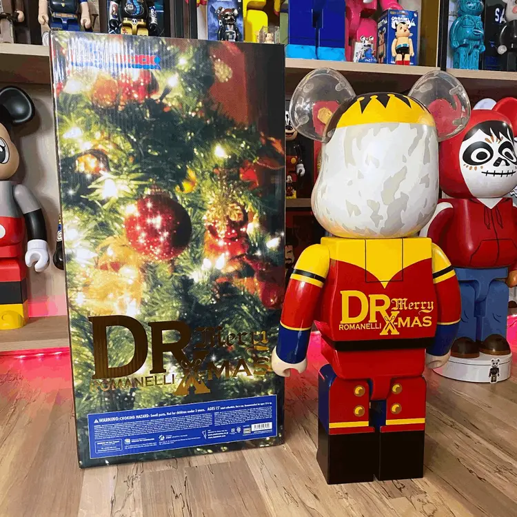Bearbrick 1000% Nutcracker x Dr Romanelli Xmas