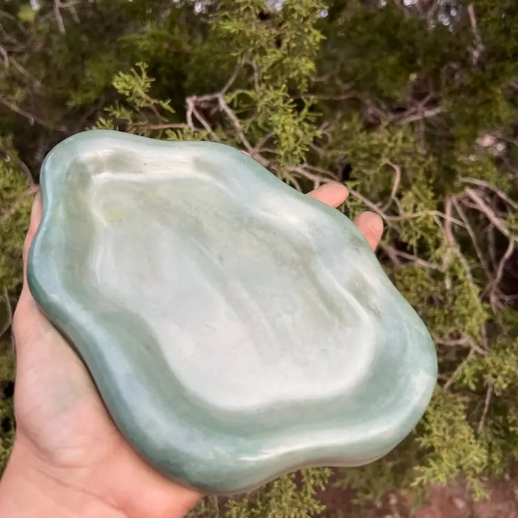 #01 7.5”x5.5 Green Bloop Concrete Tray