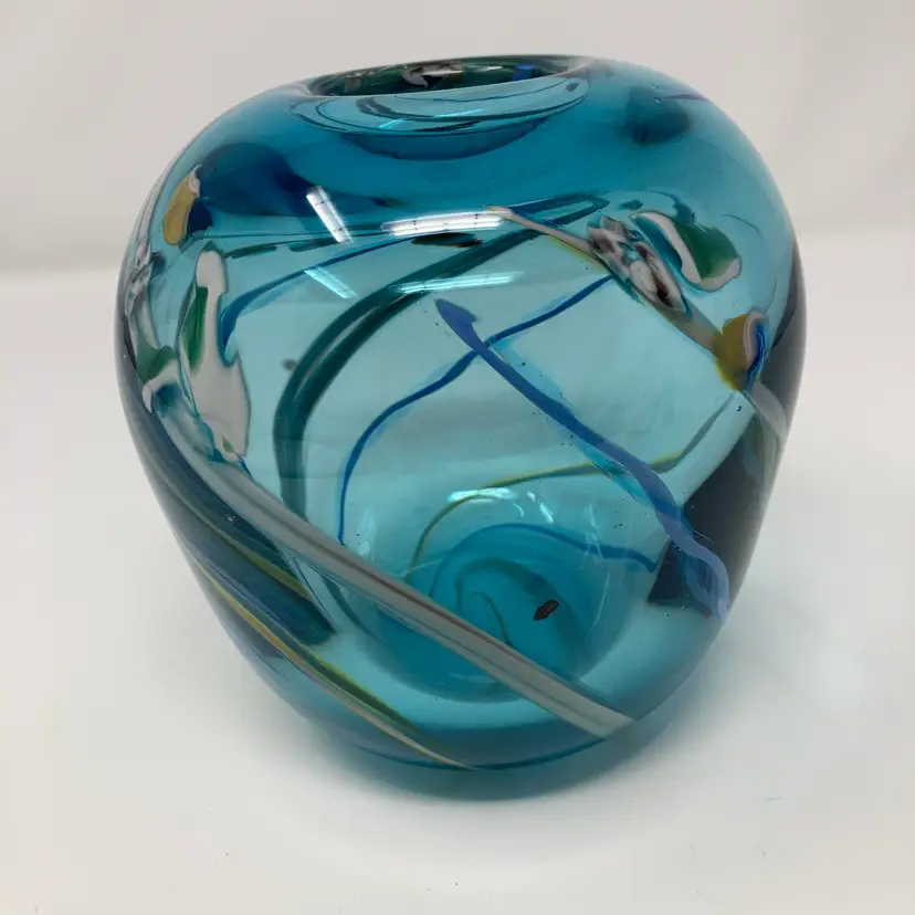 Blue Glass Swirled Art Vase!  6” Tall!