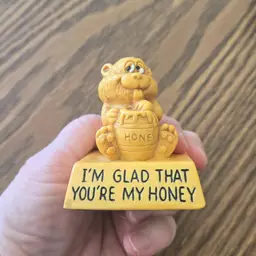 Wallace Berrie Co. “I’m Glad That You’re My Honey” Figurine Vintage 1974  bjkfinn