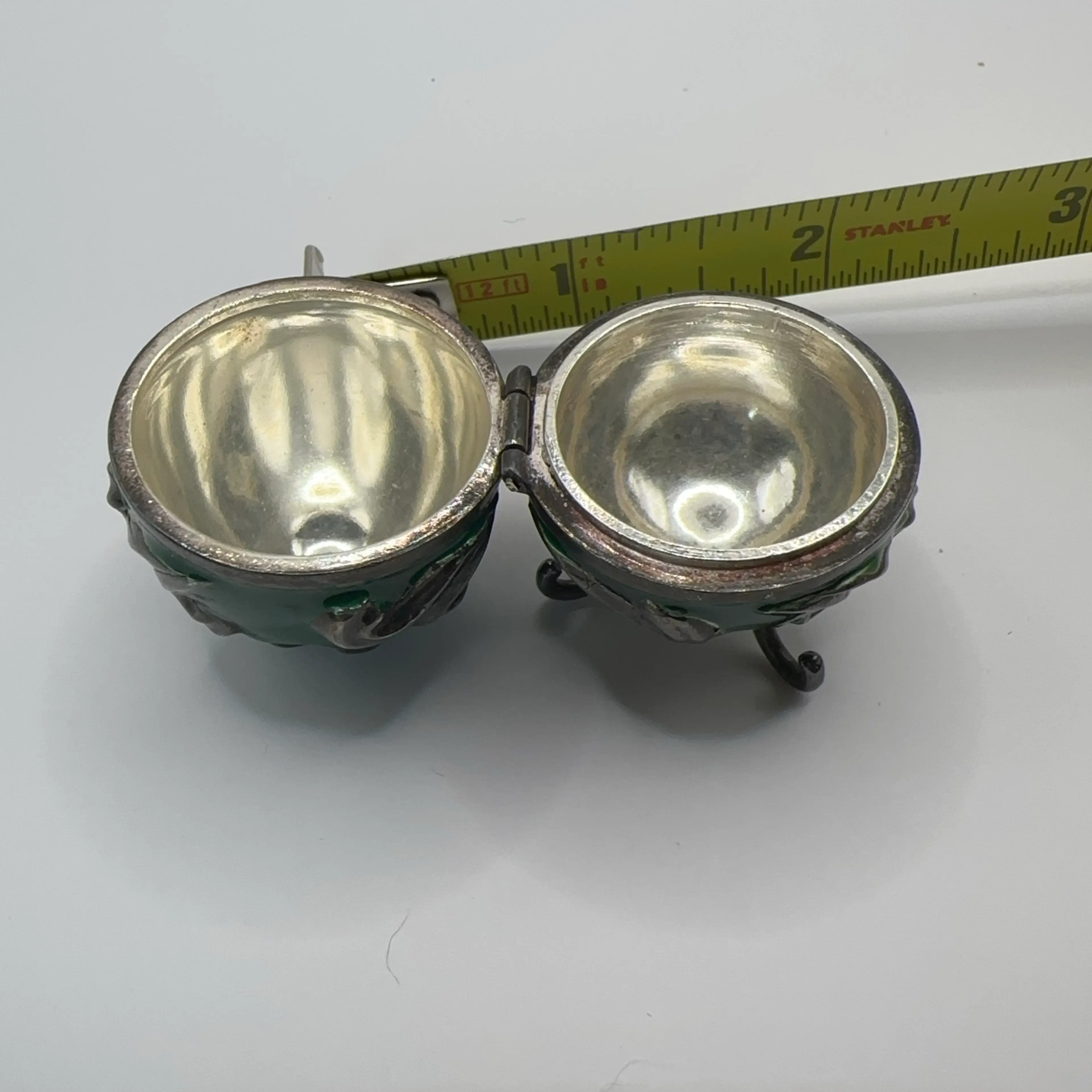 Image 2 of 2