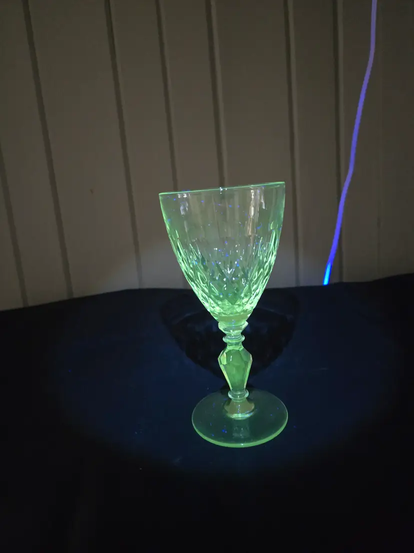 Tiffan- Franciscan Brilliance Wine Glass