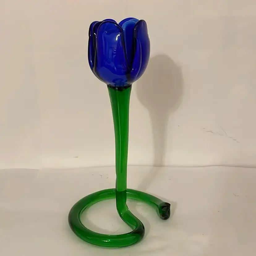 #613 Hand Blown Art Glass Blue Rose With Green Stem 8” Tall