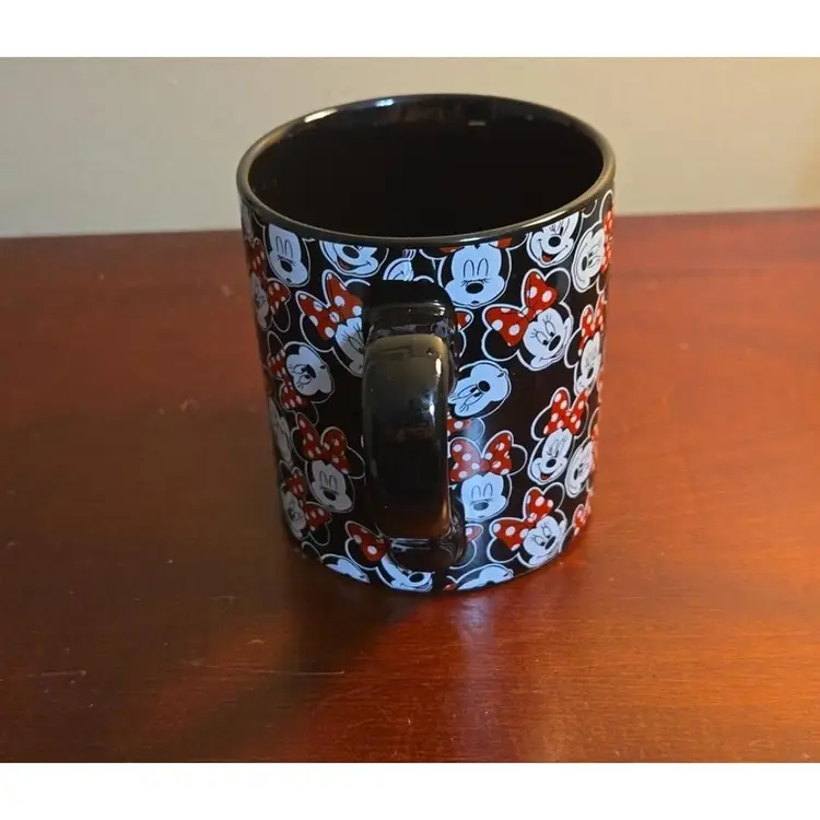 Disney's  Minnie Mouse Coffee Mug