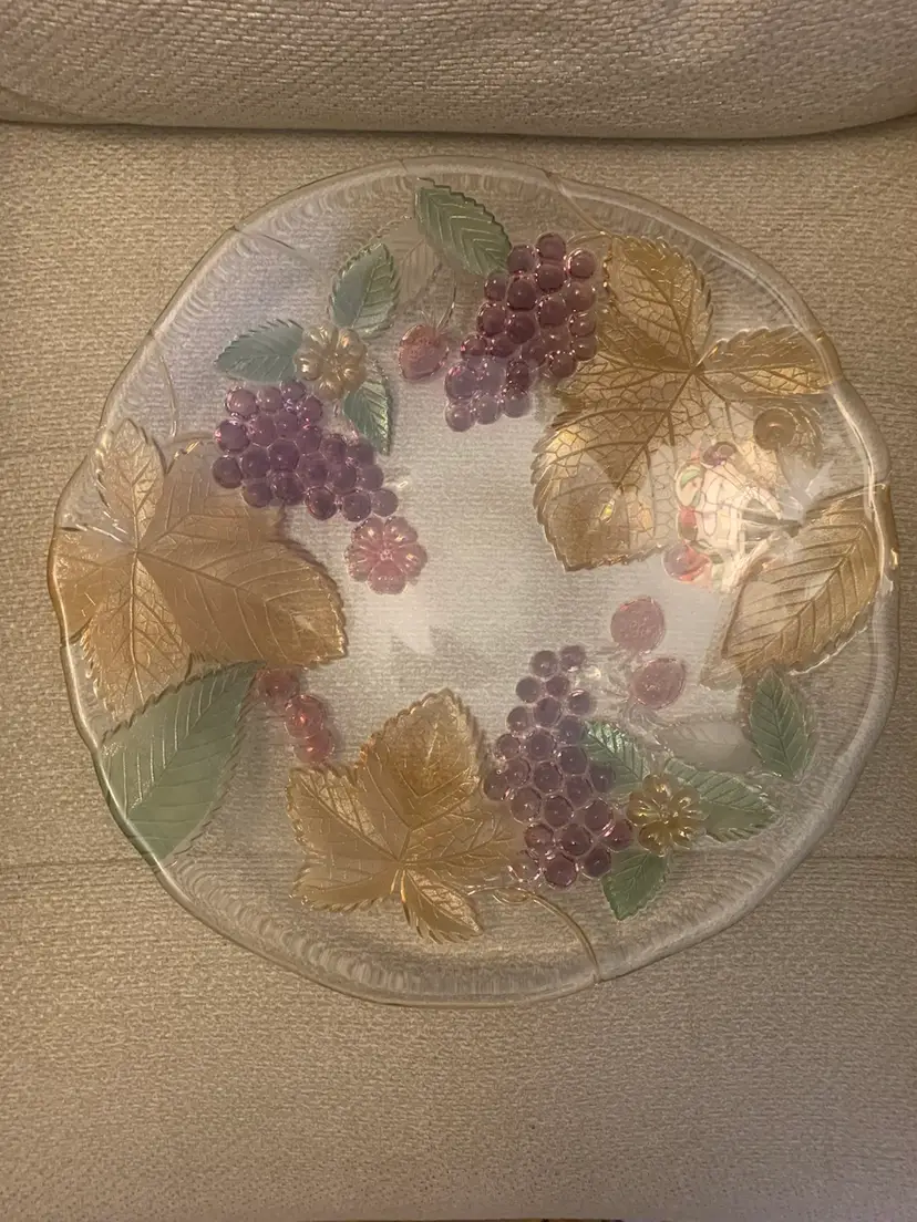 022 Mikasa Grape And Strawberry Tray