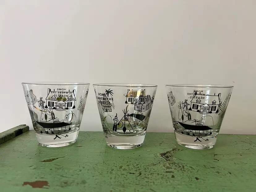 Set of 3 Atomic MCM Home is Where The Heart Is Low Ball Rocks Glasses. Retro Mid Century Modern Black and Gold Design